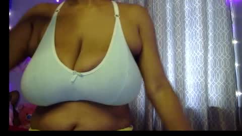 Snapshot of miss_mahi69 chatting on May 2026 03:48:02 AM Mahi online show from May 2026 03:48:02 AM