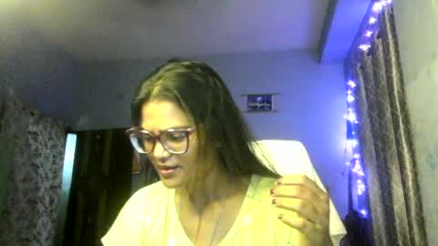 Snapshot of miss_mahi69 chatting on June 2026 05:04:01 PM Mahi online show from June 2026 05:04:01 PM