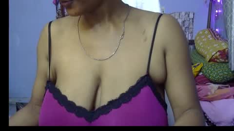 Snapshot of miss_mahi69 chatting on July 2026 06:47:02 AM Mahi online show from July 2026 06:47:02 AM