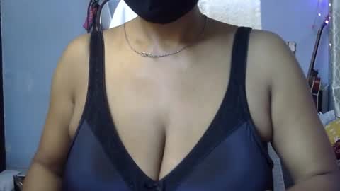 Snapshot of miss_mahi69 chatting on July 2026 05:45:01 AM Mahi online show from July 2026 05:45:01 AM
