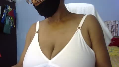 Snapshot of miss_mahi69 chatting on July 2026 04:52:02 AM Mahi online show from July 2026 04:52:02 AM