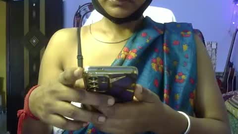 Snapshot of miss_mahi69 chatting on July 2026 04:32:02 AM Mahi online show from July 2026 04:32:02 AM