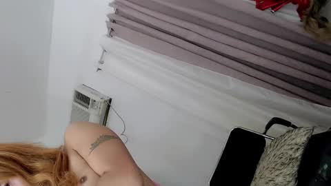 Snapshot of miss_mitchxx chatting on May 2026 09:28:01 AM miss_mitchxx online show from May 2026 09:28:01 AM