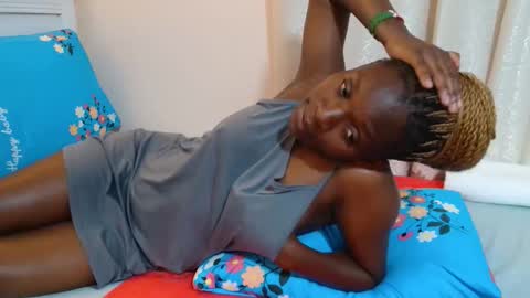 Snapshot of miss_monroee chatting on April 2026 12:11:02 PM monroe online show from April 2026 12:11:02 PM