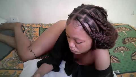 Snapshot of miss_rihanna2 chatting on April 2026 04:42:02 PM miss_rihanna2 online show from April 2026 04:42:02 PM