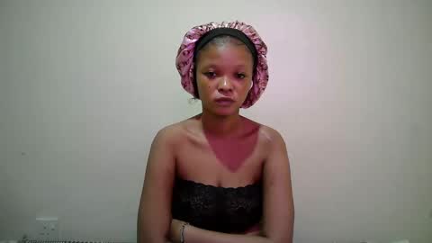 Snapshot of miss_rihanna2 chatting on April 2026 05:06:02 PM miss_rihanna2 online show from April 2026 05:06:02 PM