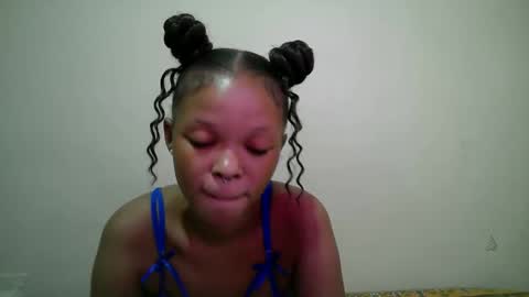 Snapshot of miss_rihanna2 chatting on May 2026 10:42:02 AM miss_rihanna2 online show from May 2026 10:42:02 AM