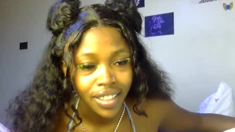 Snapshot of miss_sexyyy chatting on October 2025 01:44:01 PM miss_sexyyy online show from October 2025 01:44:01 PM