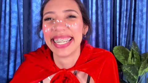 Miss Veronica online show from October 2025 01:01:02 PM