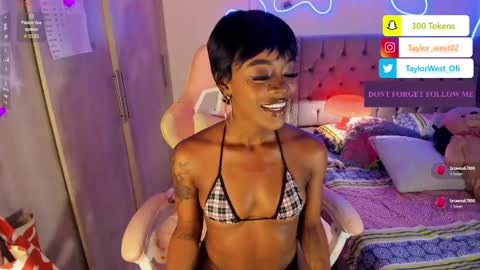 Snapshot of miss_west chatting on September 2025 09:11:01 AM Tay Tay Independent Model online show from September 2025 09:11:01 AM