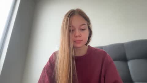 Ameliahs online show from November 2025 12:05:02 PM