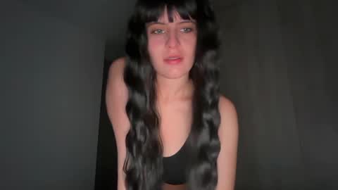 Ameliahs online show from May 2026 04:30:02 AM