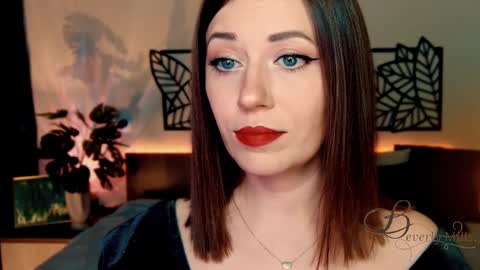 Snapshot of missbeverlymills chatting on December 2024 04:42:01 PM The divine Beverly online show from December 2024 04:42:01 PM