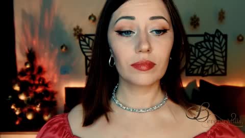 Snapshot of missbeverlymills chatting on December 2024 04:36:01 PM The divine Beverly online show from December 2024 04:36:01 PM