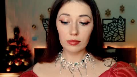 Snapshot of missbeverlymills chatting on December 2024 11:22:01 AM The divine Beverly online show from December 2024 11:22:01 AM