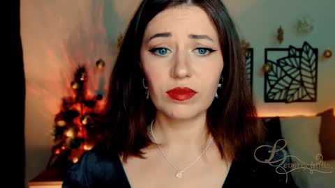 Snapshot of missbeverlymills chatting on January 2025 06:49:01 PM The divine Beverly online show from January 2025 06:49:01 PM