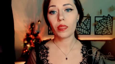 Snapshot of missbeverlymills chatting on January 2025 04:13:01 PM The divine Beverly online show from January 2025 04:13:01 PM