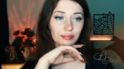 Snapshot of missbeverlymills chatting on January 2025 09:57:01 PM The divine Beverly online show from January 2025 09:57:01 PM
