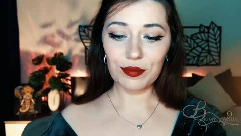 Snapshot of missbeverlymills chatting on February 2025 05:29:01 PM The divine Beverly online show from February 2025 05:29:01 PM