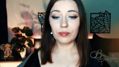 Snapshot of missbeverlymills chatting on February 2025 05:52:02 PM The divine Beverly online show from February 2025 05:52:02 PM