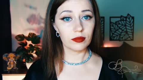 Snapshot of missbeverlymills chatting on February 2025 03:14:01 PM The divine Beverly online show from February 2025 03:14:01 PM