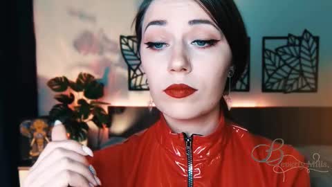 Snapshot of missbeverlymills chatting on February 2025 08:44:01 AM The divine Beverly online show from February 2025 08:44:01 AM