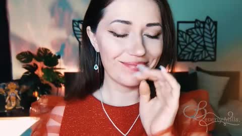 Snapshot of missbeverlymills chatting on February 2025 06:43:01 AM The divine Beverly online show from February 2025 06:43:01 AM