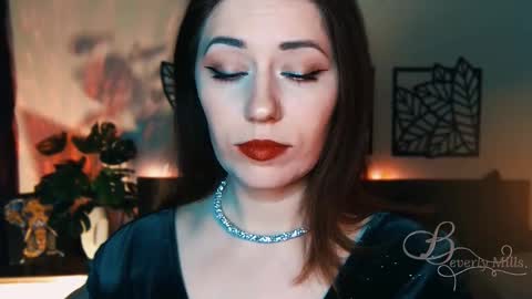 Snapshot of missbeverlymills chatting on February 2025 09:04:02 PM The divine Beverly online show from February 2025 09:04:02 PM