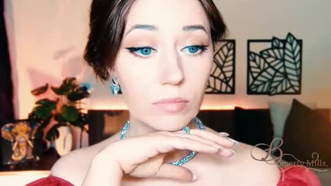Snapshot of missbeverlymills chatting on March 2025 01:06:02 PM The divine Beverly online show from March 2025 01:06:02 PM