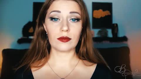 Snapshot of missbeverlymills chatting on September 2025 08:13:02 AM The divine Beverly online show from September 2025 08:13:02 AM