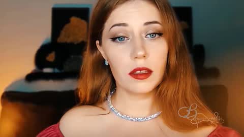 Snapshot of missbeverlymills chatting on September 2025 10:48:02 PM The divine Beverly online show from September 2025 10:48:02 PM