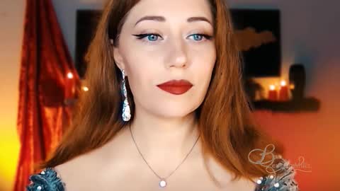 Snapshot of missbeverlymills chatting on October 2025 02:45:01 AM The divine Beverly online show from October 2025 02:45:01 AM