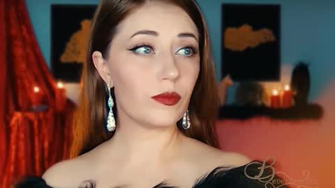 Snapshot of missbeverlymills chatting on October 2025 09:15:01 PM The divine Beverly online show from October 2025 09:15:01 PM