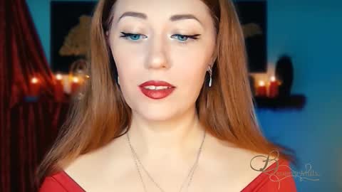 Snapshot of missbeverlymills chatting on October 2025 03:58:02 AM The divine Beverly online show from October 2025 03:58:02 AM