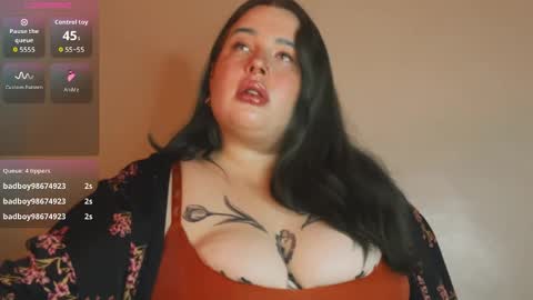 Snapshot of missbika chatting on November 2025 05:23:01 PM Miss Bika online show from November 2025 05:23:01 PM