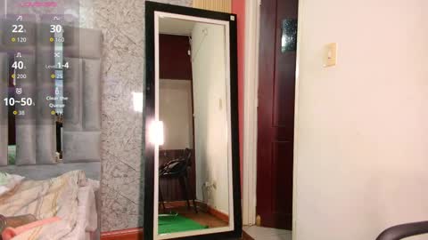 Miss Evelyn  online show from October 2025 12:17:01 PM