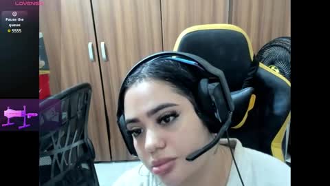 Snapshot of missbratz10_ chatting on January 2025 12:09:02 AM missbratz10_ online show from January 2025 12:09:02 AM