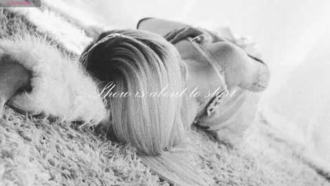 Chloe freelance model Please your thumbs up are important  online show from October 2025 07:04:02 PM