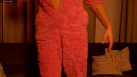 Snapshot of missconly chatting on January 2026 09:06:02 PM Miss conly online show from January 2026 09:06:02 PM