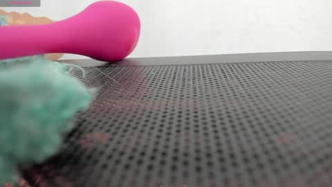 Vane online show from April 2026 11:02:01 PM