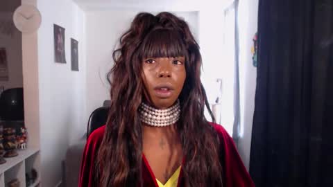 Emilie Diaz online show from February 2026 03:08:01 PM