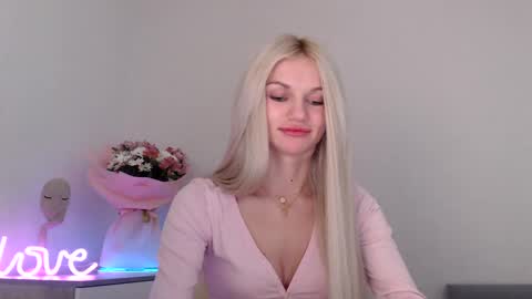 EMMA online show from December 2024 10:23:01 PM