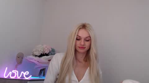 EMMA online show from January 2025 09:19:01 PM