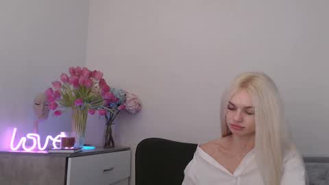 EMMA online show from January 2025 09:29:02 PM