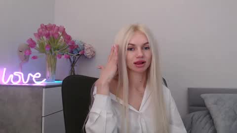 EMMA online show from January 2025 01:16:01 AM