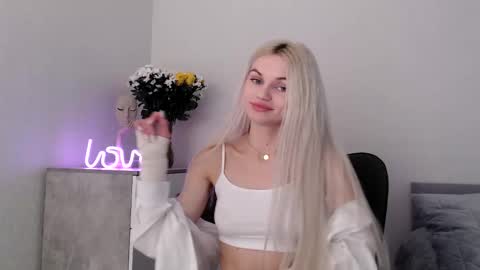 EMMA online show from February 2025 09:46:01 PM