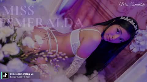 Snapshot of missesmeralda chatting on February 2025 02:22:02 AM Julieta Arboleda but i like call me esme online show from February 2025 02:22:02 AM