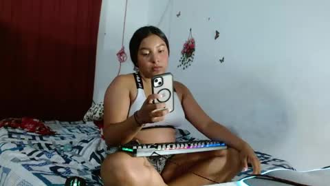 Isabella online show from May 2026 03:13:01 AM