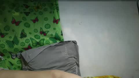 Jona online show from October 2025 03:57:02 PM