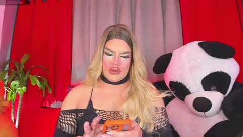 kassandra lazcano online show from May 2026 01:00:01 AM